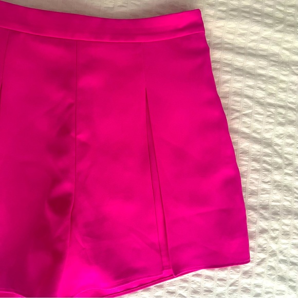 J crew Lucky Crepe Pleated Shorts Pink Size 8 - Picture 2 of 7